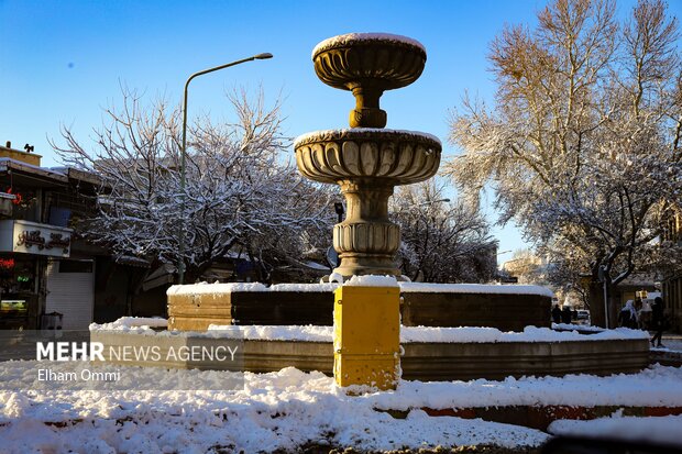 بارش اولین برف زمستانی در سنندج