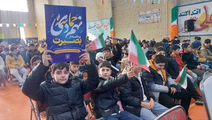 تجدید عهد و پیمان مشگین شهری‌ها با شهدای انقلاب در ۹ دی