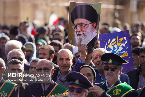 بزرگداشت حماسه 9 دی