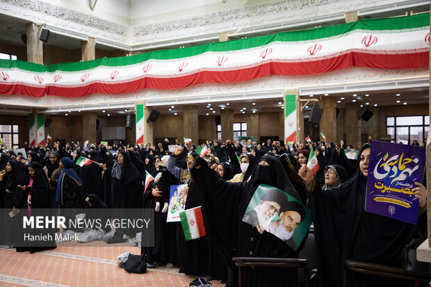 گرامیداشت حماسه نهم دی‌ در مصلی وحدت گرگان