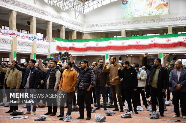 گرامیداشت حماسه نهم دی‌ در مصلی وحدت گرگان