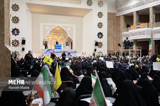 گرامیداشت حماسه نهم دی‌ در مصلی وحدت گرگان