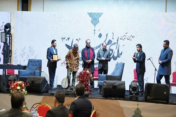 نشان اصالت ایرانی به استاد علی نصیریان اعطا شد