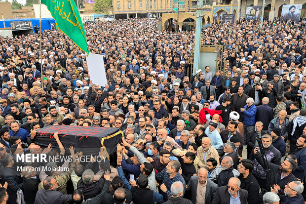 تشییع باشکوه پیکر آیت‌الله شفیعی در اهواز