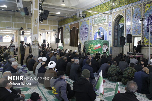 بزرگداشت حماسه ۹ دی در مصلای الغدیر خرم‌آباد