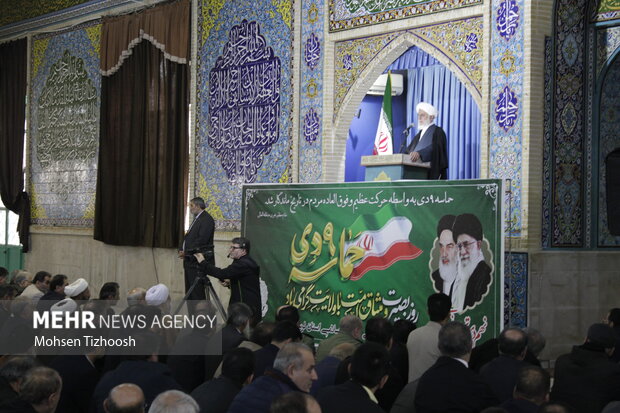 بزرگداشت حماسه ۹ دی در مصلای الغدیر خرم‌آباد