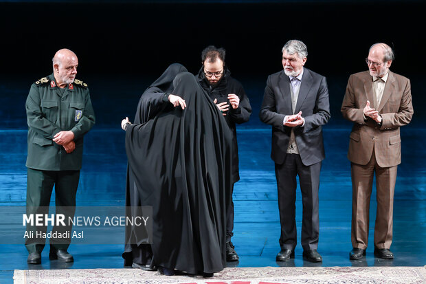 اجرای سمفونی «ایران مرد»