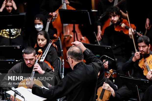 اجرای سمفونی «ایران مرد»