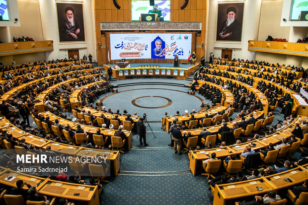 پنجمین جشنواره کارمند تراز مکتب حاج قاسم سلیمانی