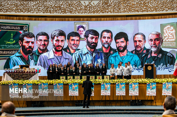 پنجمین جشنواره کارمند تراز مکتب حاج قاسم سلیمانی