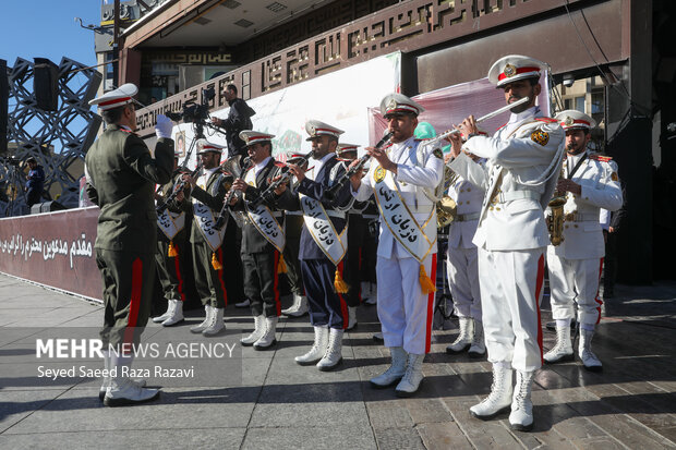 مراسم یوم‌الله «۹ دی» در میدان امام حسین(ع)