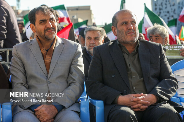 مراسم یوم‌الله «۹ دی» در میدان امام حسین(ع)