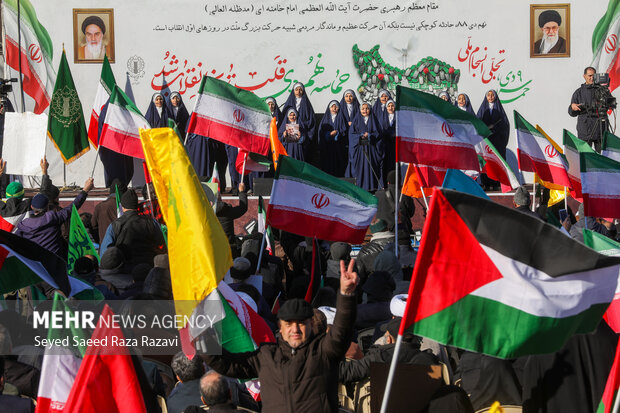 مراسم یوم‌الله «۹ دی» در میدان امام حسین(ع)