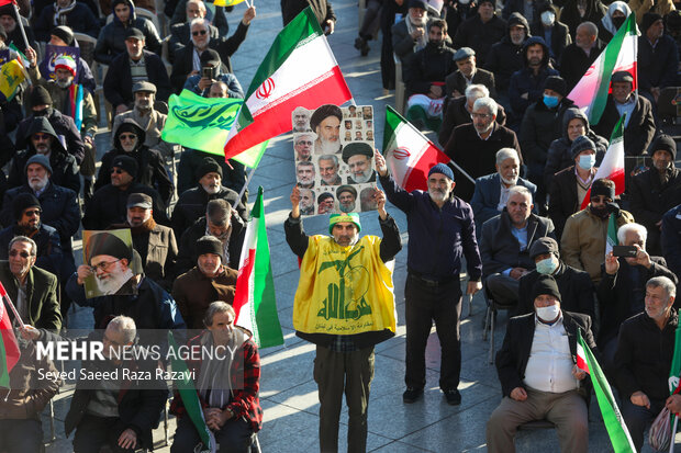 مراسم یوم‌الله «۹ دی» در میدان امام حسین(ع)