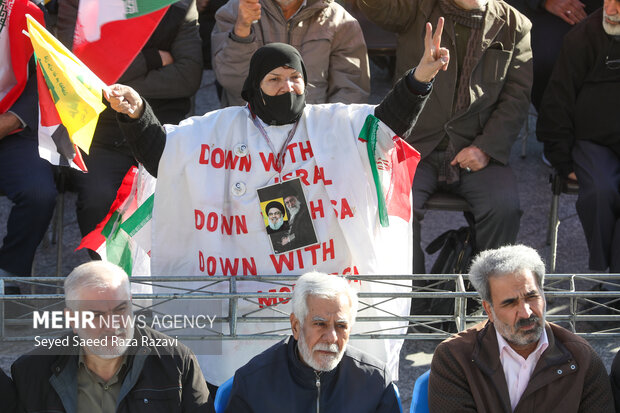 مراسم یوم‌الله «۹ دی» در میدان امام حسین(ع)