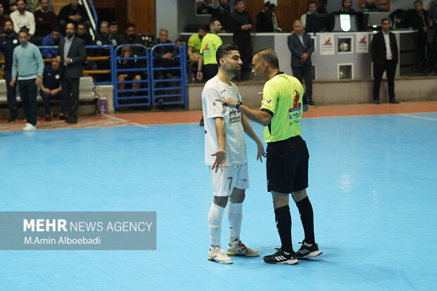 لیگ برتر فوتسال ؛ گیتی پسند اصفهان و گهر زمین سیرجان