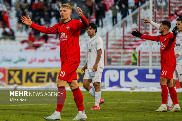 لیگ برتر- تراکتور و ملوان