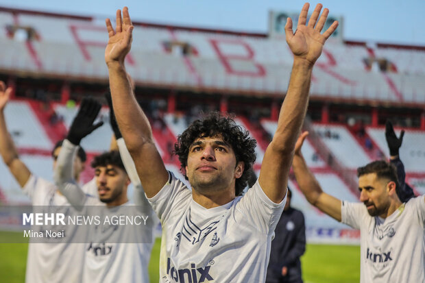 لیگ برتر- تراکتور و ملوان