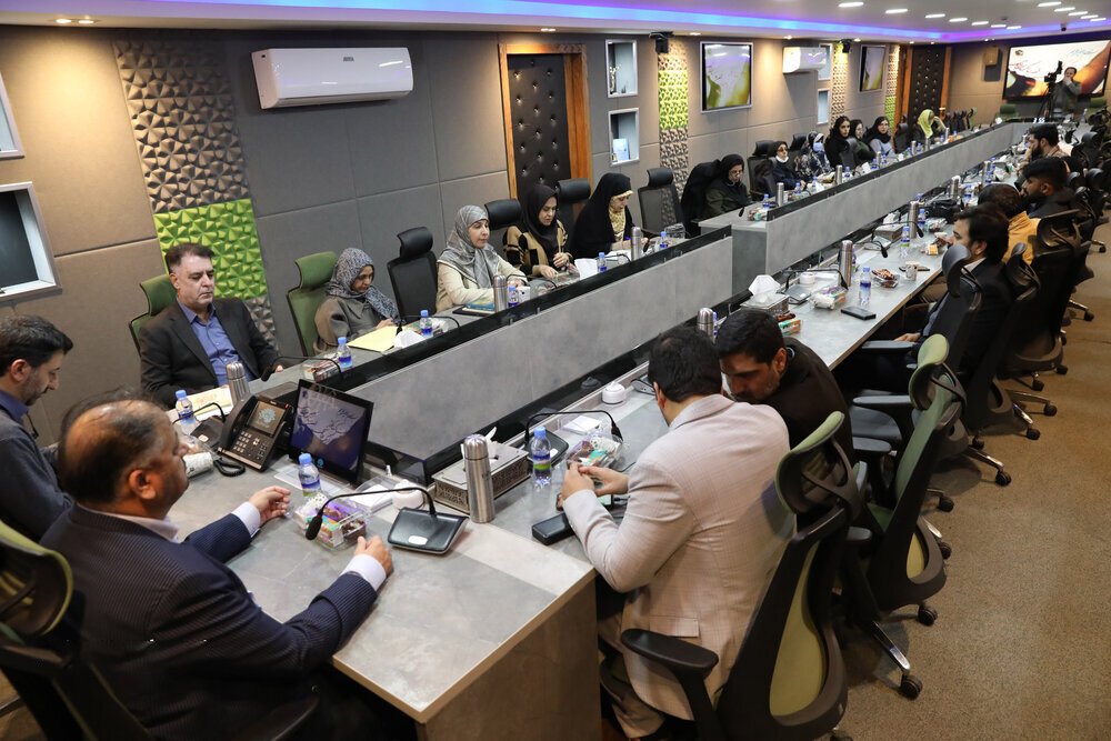 ايران،پاكستان،منير،زاهد،كتاب،عامر،اشاره،شناخت،جنگ،ادامه،ادبي ...