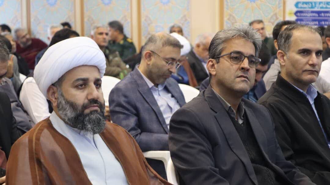 ۹ دی تجلی بصیرت و ولایت‌مداری در جزیره خارگ