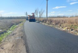 علی اکبری: فاز دوم روکش آسفالت راه روستایی شالکوه در رشت اجرایی شد