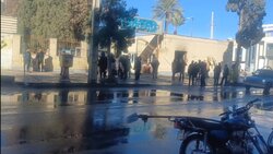 اوضاع آرام در جلوی درب فرمانداری شهرستان فسا