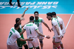 تداوم صدرنشینی شاگردان عطایی/پیروزی مهرگان با رکوردشکنی