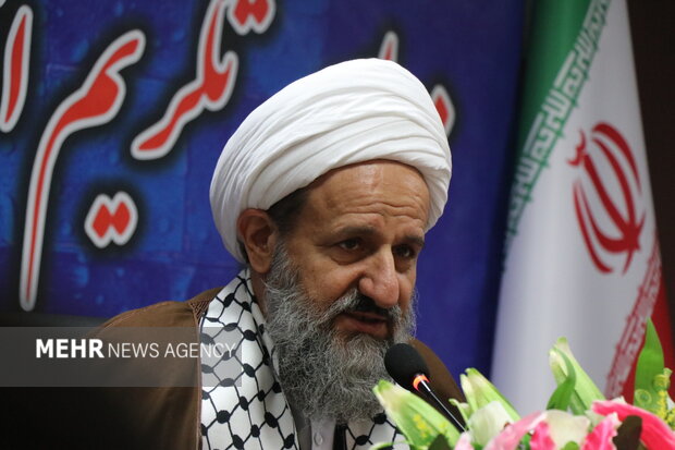 امام جمعه قرچک: پدران شهدا، اسطوره‌های صبر و ایثارند