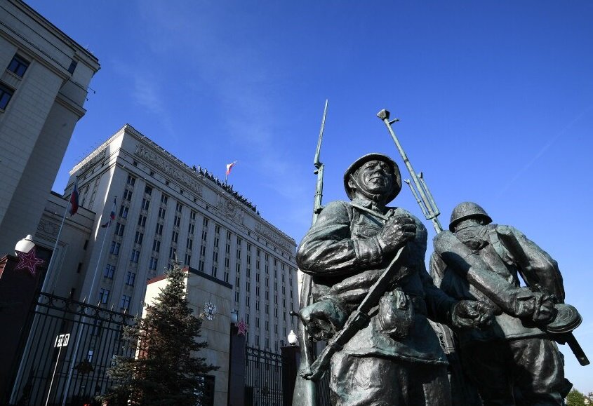 اقامتگاه،پوتين،حمله،هوايي