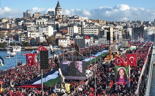 İstanbul'da Büyük Gazze yürüyüşü