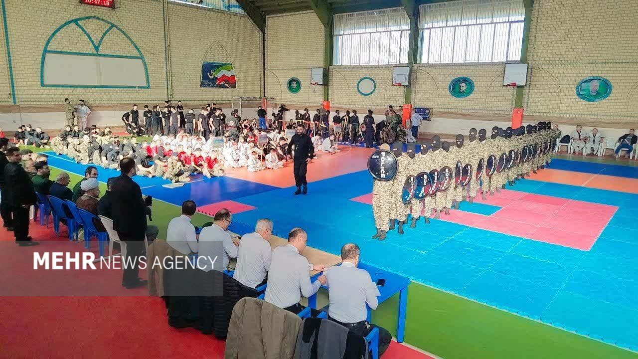 رزمیکاران مکتب سردار سلیمانی در همایش سراسری بسیجیان عرض اندام کردند رزمیکاران مکتب سردار سلیمانی در همایش سراسری بسیجیان عرض اندام کردند