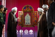 رونمایی از اثر خوشنویسی «امروز، قرارگاه حسین‌بن‌علی(ع) ایران است»