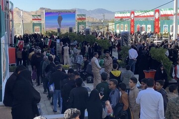 گلزار شهدای کرمان مملو از زائران در آستانه سالگرد شهادت سردار سلیمانی