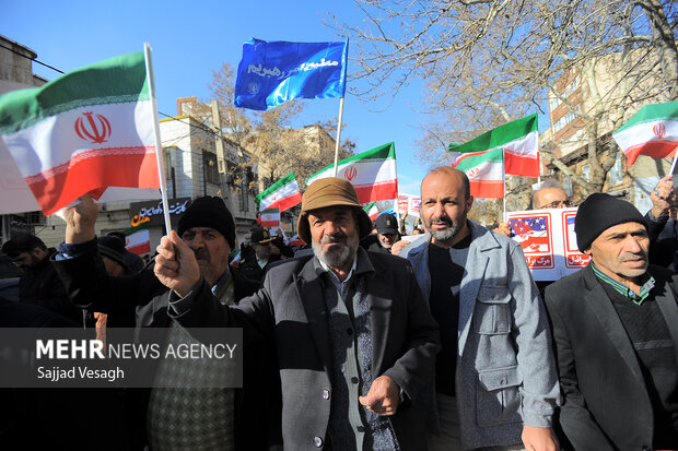 راهپیمایی مردم همدان در محکومیت هتک حرمت قرآن کریم