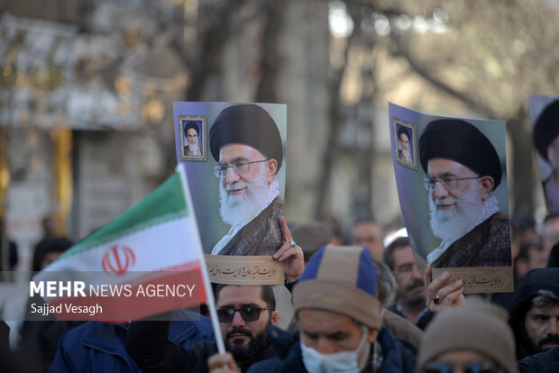 راهپیمایی مردم همدان در محکومیت هتک حرمت قرآن کریم