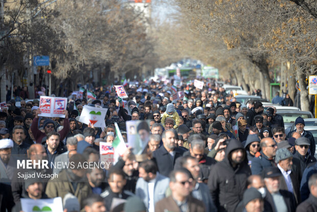 راهپیمایی مردم همدان در محکومیت هتک حرمت قرآن کریم