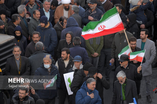 راهپیمایی مردم همدان در محکومیت هتک حرمت قرآن کریم