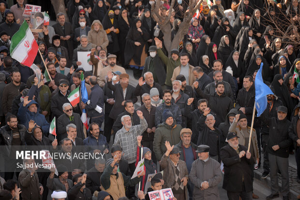 راهپیمایی مردم همدان در محکومیت هتک حرمت قرآن کریم