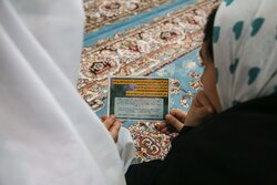 با اتمام آیین معنوی اعتکاف خانواده‌ها به استقبال معتکفین رفتند