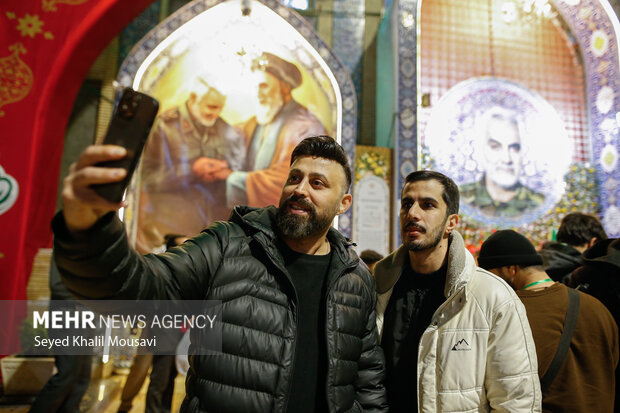 ساعت ۱:۲۰ به وقت حاج قاسم