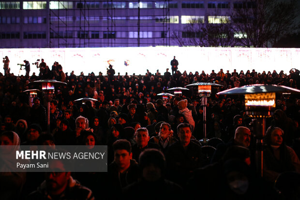 رونمایی از نماد «فاتح خیبر»
