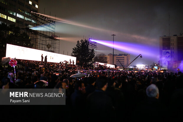 رونمایی از نماد «فاتح خیبر»