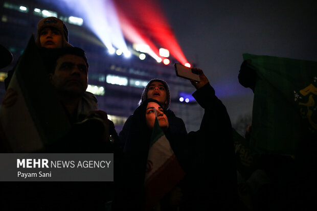 رونمایی از نماد «فاتح خیبر»