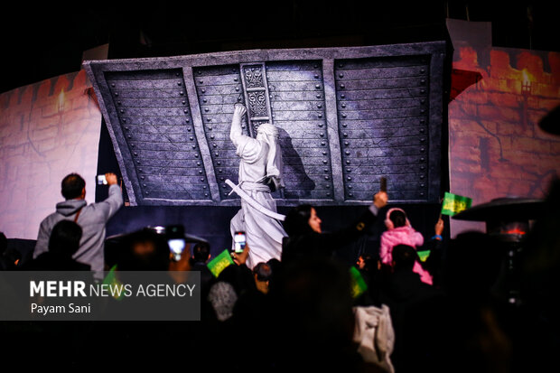 رونمایی از نماد «فاتح خیبر»