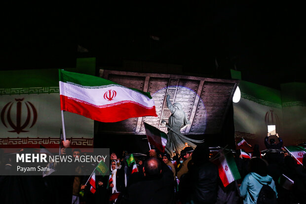 رونمایی از نماد «فاتح خیبر»