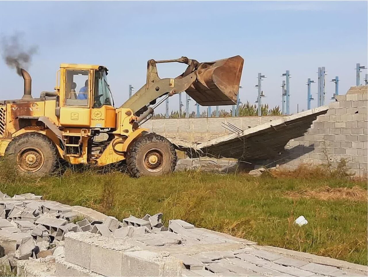 مقیمی: پیشگیری از تخلفات ساخت و ساز کم هزینهتر از تخریب است مقیمی: پیشگیری از تخلفات ساخت و ساز کم هزینهتر از تخریب است