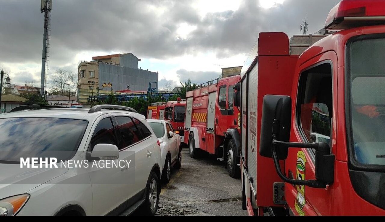 مومنی:مهار آتشسوزی در اتاقک UPS یک بیمارستان؛ حادثه مصدوم نداشت مومنی:مهار آتشسوزی در اتاقک UPS یک بیمارستان؛ حادثه مصدوم نداشت