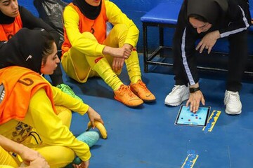 وضعیت قرمز نماینده خوزستان در لیگ فوتسال زنان/ نزدیکِ سقوط با سلیمانی!