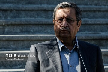 همتی: اولویت اصلی بانک مرکزی، مهار تورم است