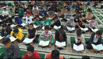 حضور پرشور مردم و نوجوانان در آیین معنوی اعتکاف رودان